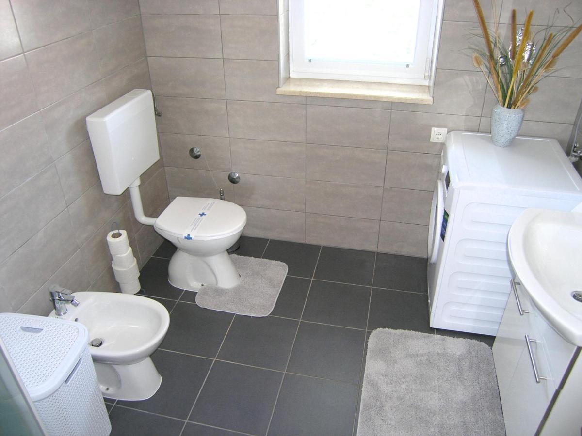 Apartment Goran Krk Town Exterior photo